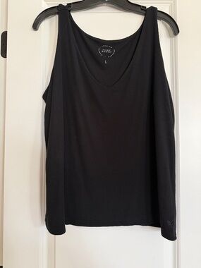 Cozy earth BambooBlack Ribbed V-Neck Tank Top